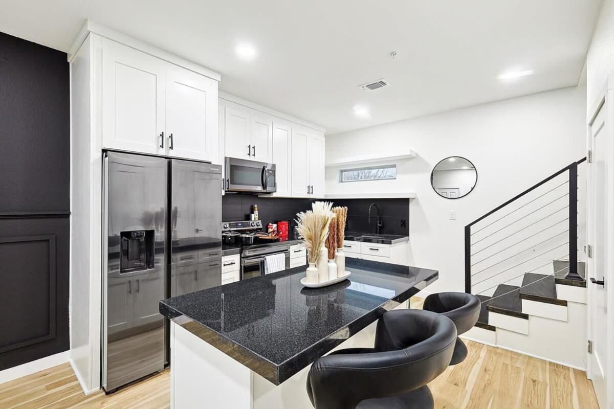 New 2B Townhome Near At&T Global Life 6Flag Arlington Extérieur photo